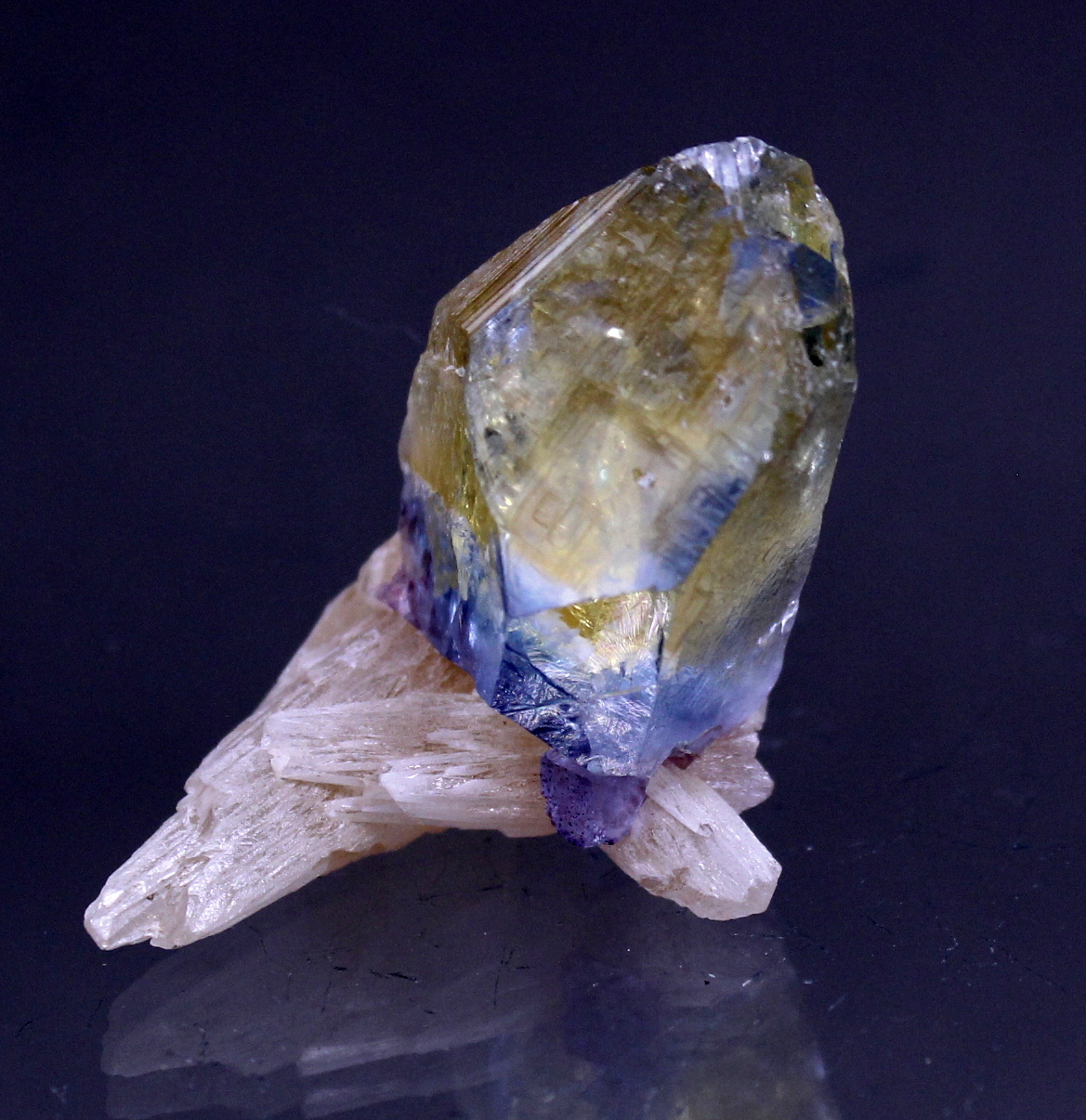 fluoritecalciteillinois2.jpg