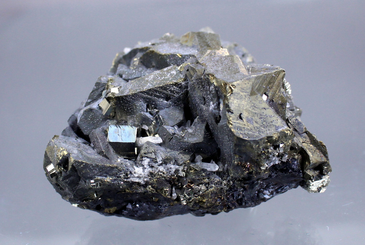 chalcopyritepyriteperu2